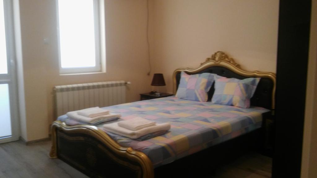 Apartment Izabel Yambol Екстер'єр фото